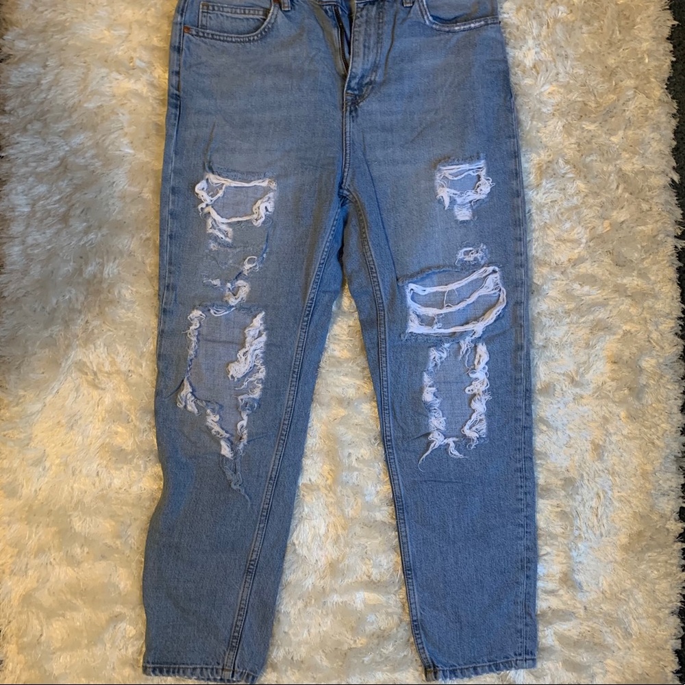 Medium Wash Ripped Mom Jeans Size 8